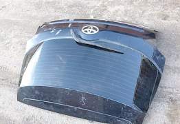 Крышка багажника Toyota Auris Рестайл - Фото #2