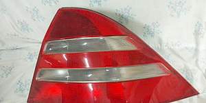 Комплект новых задних фонарей на Мерседес W220 - Фото #1