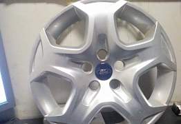 Оригинальные колесные колпаки на Ford - Фото #1