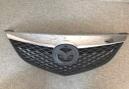 Накладка решетки радиатора Mazda 6 gg/gy оригинал - Фото #1