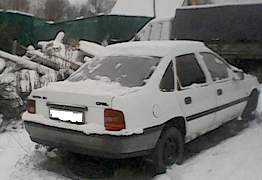 Opel Vectra, 1989 - Фото #1