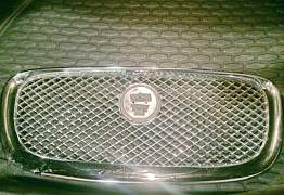 Решетка радиатора Jaguar XF рестайл (11-15 гв) - Фото #1