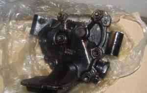 Масляный насос двигателя RAV 4 II б. у - Фото #1