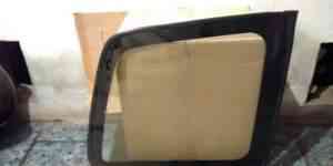 Заднее правое кузовное стекло RAV 4 - Фото #1