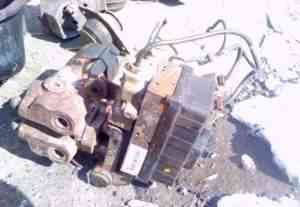 Мотор и датчики ABS для WV Passat B4 - Фото #1