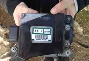 Блок управления рулевой рейкой от lexusGS300 2005 - Фото #1
