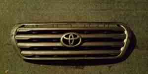 Решетка радиатора Toyota LC200 - Фото #1