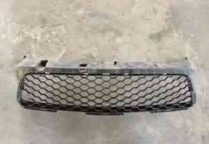 Нижняя решетка радиатора на Mazda 3 - Фото #1