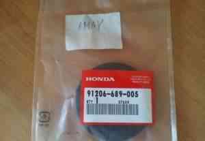 Сальник привода Honda 91206-689-005 - Фото #1
