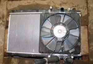 Радиатор с дифузором Хонда Сивик 4Д - Фото #1